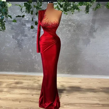 Секси елегантни червени рокли на бала 