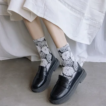 Черни дамски чорапи с цветна бродерия в ретро стил, дълги чорапи в етнически стил Лолита, градинска дрехи, Реколта модни чорапи за жени в корейски стил