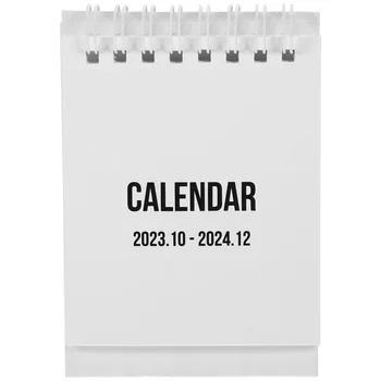 Мини настолен календар в 2024 година, стои в дома на масата, украсена с Малка декоративна ежедневник Office