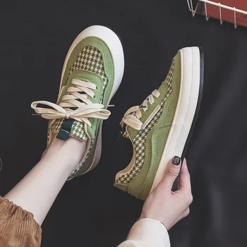 Дамски парусиновая обувки 2022, пролетно новост, ежедневни обувки цвят зелен маття, зелени маратонки, модни тенденции, кафяви обувки дантела с нисък покрив за студенти