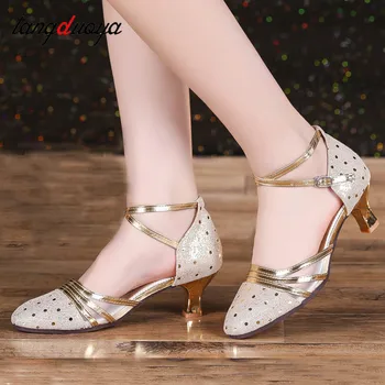 Нови дамски обувки за балните латино танци като Танго, джаз и Салса Танцови обувки на ток за момичета Горещи танцови обувки с меки гумени подметки жени латиноамериканците