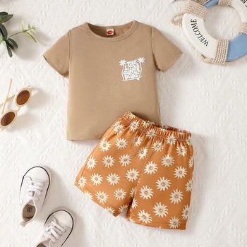 Комплект летни дрехи от 2 теми за малки момчета, тениска с къс ръкав с писмото принтом и ластични шорти със слънчеви принтом