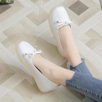 Пролет и есен 2024 г., нови тънки обувки с лък в корейски стил, удобни дамски обувки на точки на равна подметка с квадратни пръсти