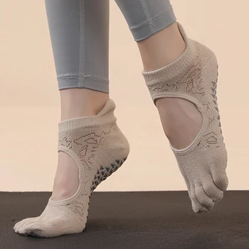 Пятипалые Чорапи за йога от чист памук, в десен на точки, Силиконови Нескользящие Женски Висококачествени чорапи за пилатес с полупальцами