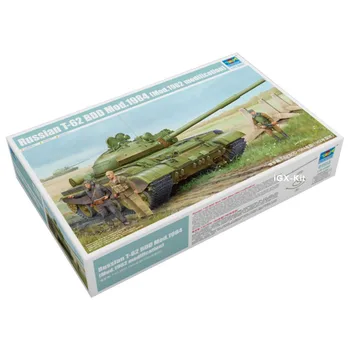 Trumpeter 01553 1/35 Руски танк Т-62 T62 BDD Mod 1984, военно детска играчка за подарък, набор от пластмасови монтажни строителни модели